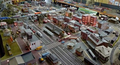 MODEL RAILROAD LAYOUT - ISO 800