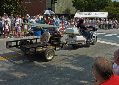 AND YOU THOUGHT ONLY HARLEY-DAVIDSON BIKES COULD BE HOGS!  -  ISO 80