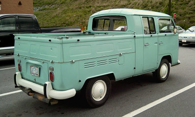 VOLKSWAGON PICK-UP