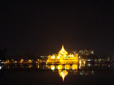 Kandawgyi Lake at night