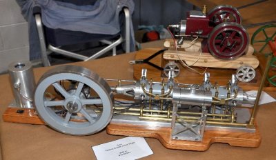 (75)   Ron Bickler's  beautiful  Snow Tandem Engine
