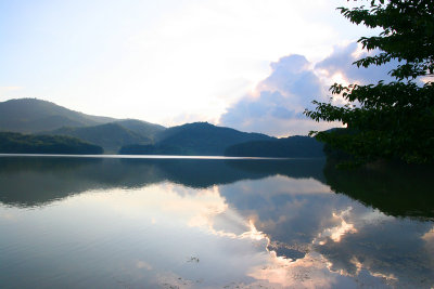 Kwangju Lake 6.jpg