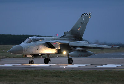 TornadoF3_ZE838_FSS.jpg