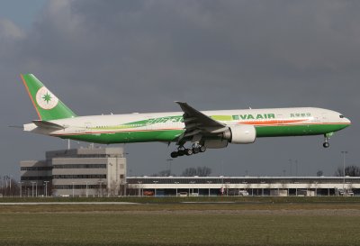 B777_B16703_AMS.jpg
