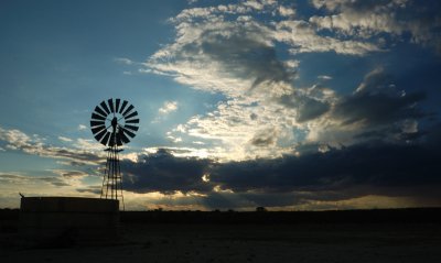 Accommodation and landscape around the Kgalagadi