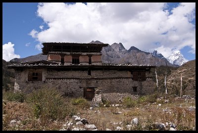 Tshozhong Dzong 1 (built in the 15th century)