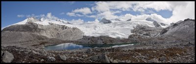 Another  lake below the Rinchen Zoe La