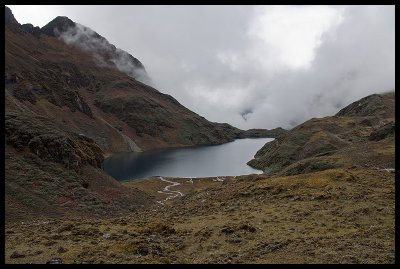 Lake on the long descent to Maurothang