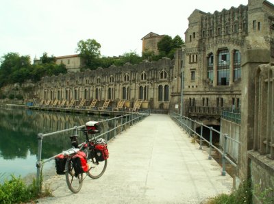 Des centrales électriques qui ressemblent à des basiliques !