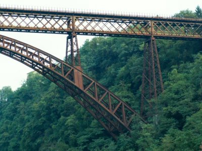 Ponte San Michele, à Paderno.