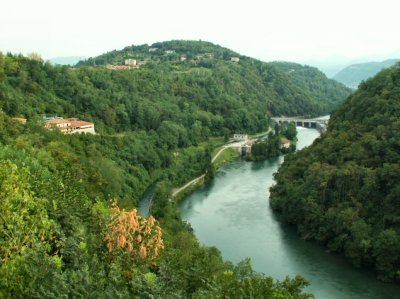 Ponte San Michele, vista verso la diga di Robbiate.
