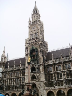 Rathaus Front