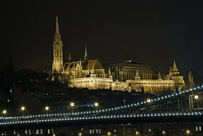 Budapest, palace & Chain Bridge