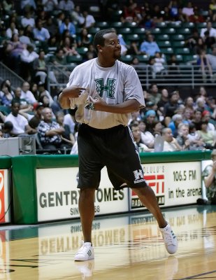 101015_Ohana_Hoopfest-068__S1U0465isw.jpg