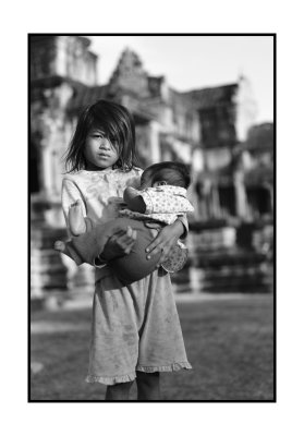 Girl with baby, Angkor Wat