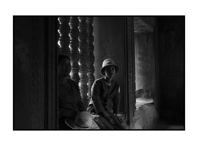 Women, Angkor Wat