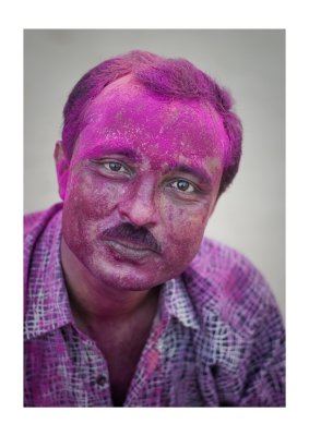 Man covered with coloured dust, Chowpatty Beach, Ganpati celebrations
