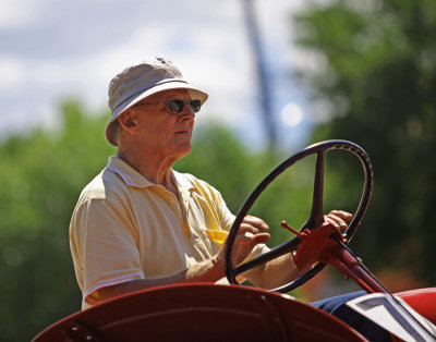 Red Tractor 0288.jpg