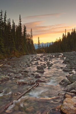 Dawn at Mount Edith Cavell