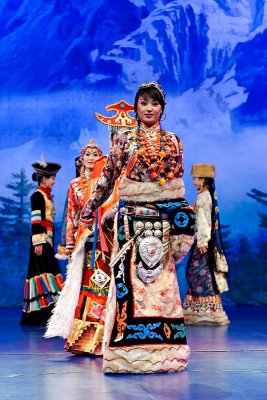 Tibetan & Qiang Dance Show