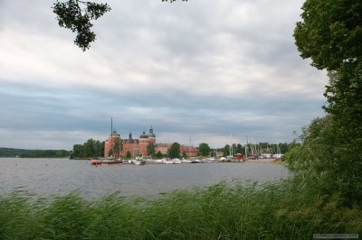 Marina by the castle