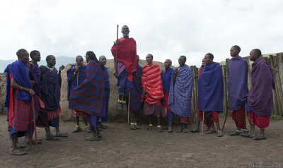Maasai men / jumping III