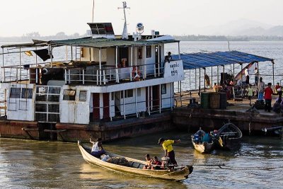 Irrawady  ferry