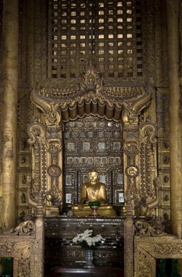 Pagoda gilded wood shrine