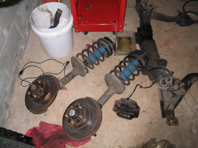 Front suspension & crossmember out of the car