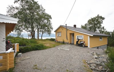 4520 Jan and Kirstis cottage.jpg