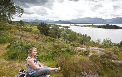 4532 Eileen and view.jpg
