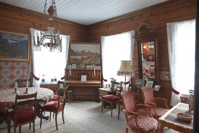 5054 Interior from Hjelle Hotel.jpg