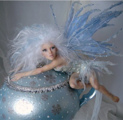 winterteapotfae6.jpg