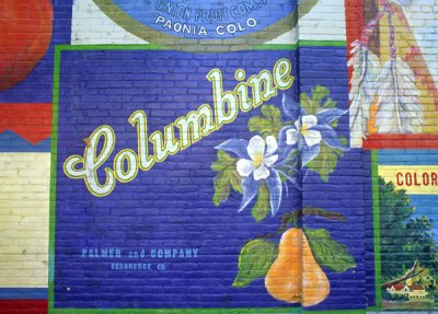 Columbine Fruit label, Davis Clothing CO. Building, Delta, CO