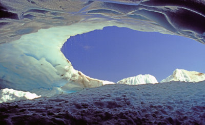 (AG29) Ice cave at the base of Paradise Glacier, Mt. Rainier National Park, WA