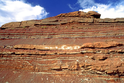 (STRA24) Channel cut and fill in Triassic Moenkopi Fm, near Holbrook, AZ