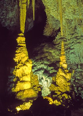 (GW6) Column, stalactite, stalagmite, Carlsbad Caverns Ntional Park, NM
