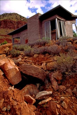 (MW34) Rock slide near Springdale, UT