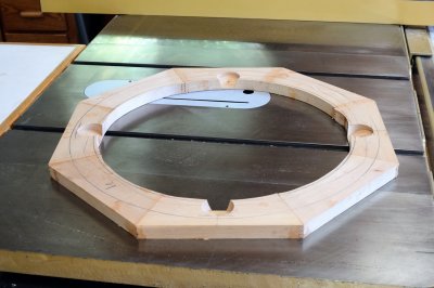 Assembled bottom ring with spoke cutouts
