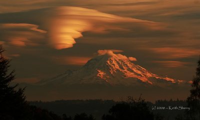 Mt Rainier from Sunrise Ridge on Vashon Island