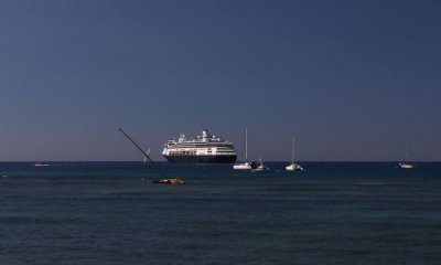 Zaandam at anchor at Maui