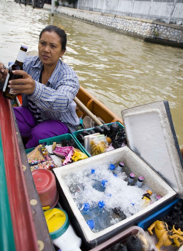 zzz mobile drink seller.jpg