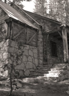 Lon Chaney's cabin