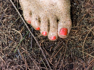 lovely Lumaha'i toes