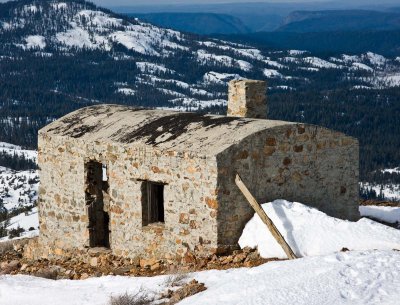 20090331   CSRR Signal Peak lookout (1909), abandoned 1934