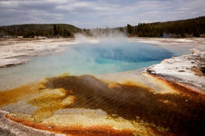 Yellowstone contains HALF of the Earth's Geothermal Features