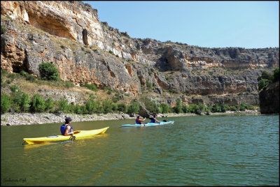 Kayaking in Rio Duraton