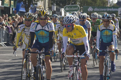 Lance Armstrong, Mark Cavandish, Russel Downing.jpg