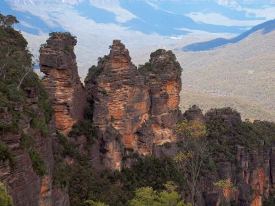 Three Sisters, viewed from Echo Point, Blue Mountains National Park