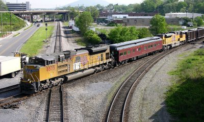 UP 70M-2's and NS Research Car